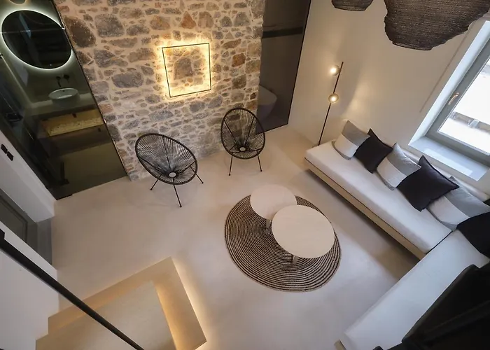 Zaira Hotel