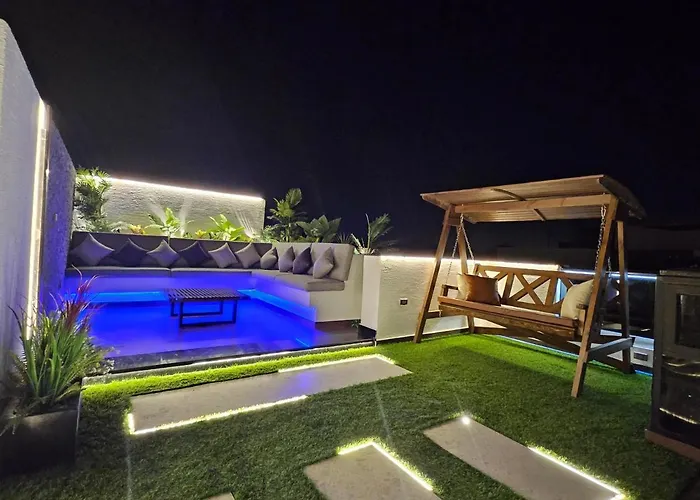 New Cairo'S Poolside Oasis