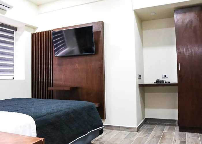 Hotel Mision 11