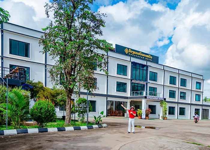 Bouasavan Hotel And Garden