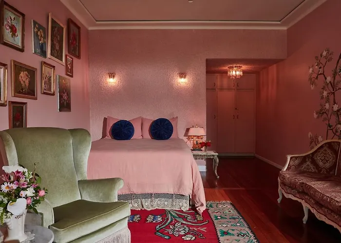 Eltham Hotel Nsw