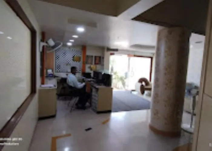 Hotel Premier - Hotel In Saket Society Bhusawal