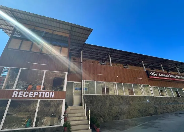 Kanatal'S Valley View Inn