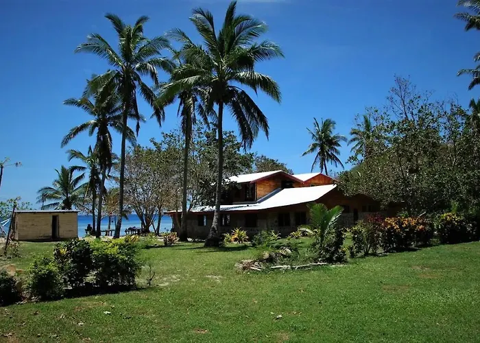 White Sandy Beach-Best Manta Snorkeling