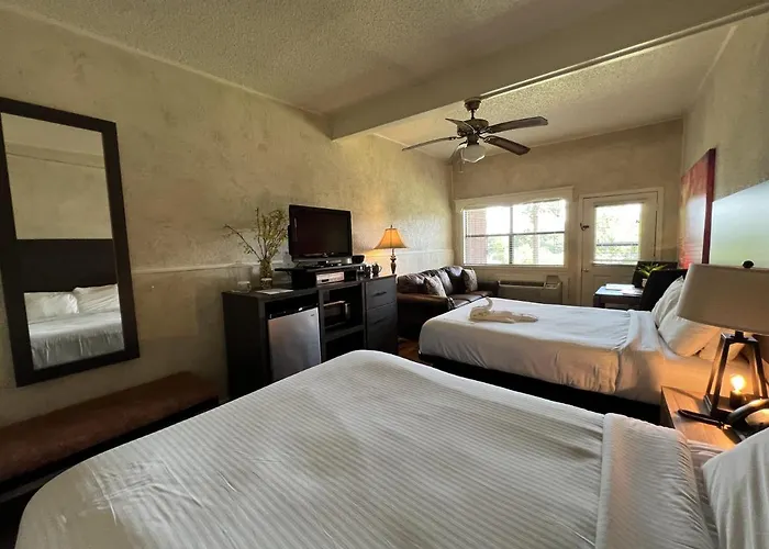Gr7 - Mountain Harbor Queen Guest Room On Lake Ouachita