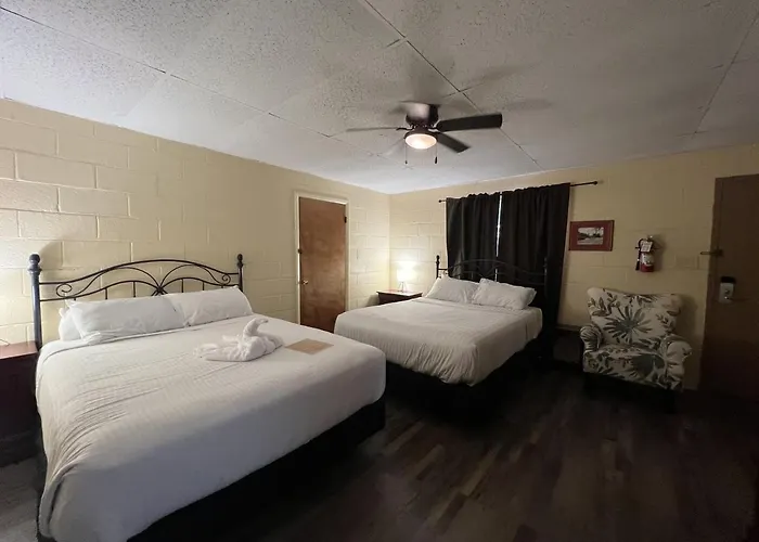 Ji9 - Queen Guest Room At The Joplin Inn