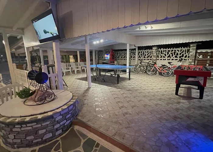 Diaporos Hotel