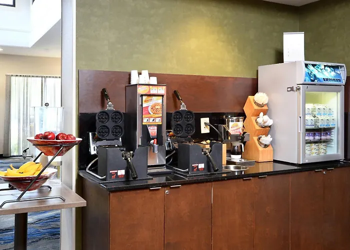 Fairfield By Marriott Inn & Suites Charlottesville North