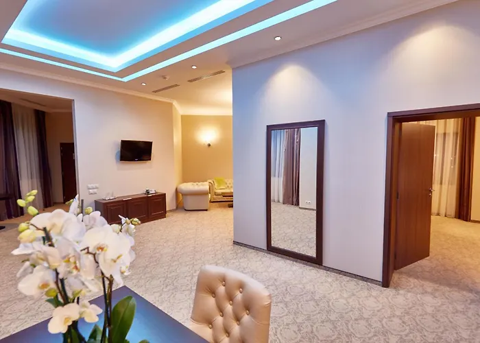 Central Plaza Hotel