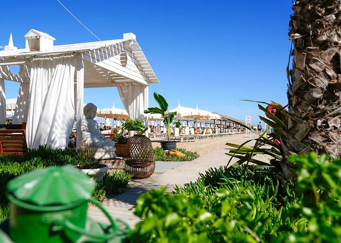 Hotel Thea