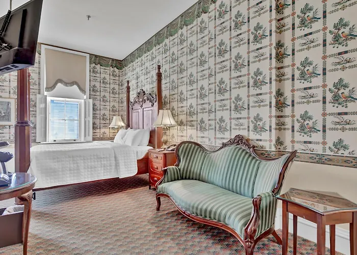 St James Hotel