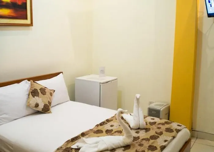 Hostal Huayruro