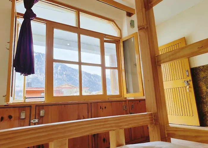Mountain Dew Guest House