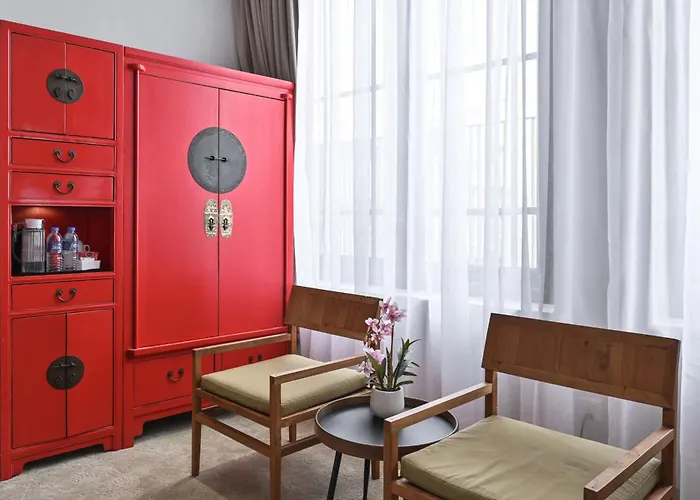 1825 Gallery Hotel