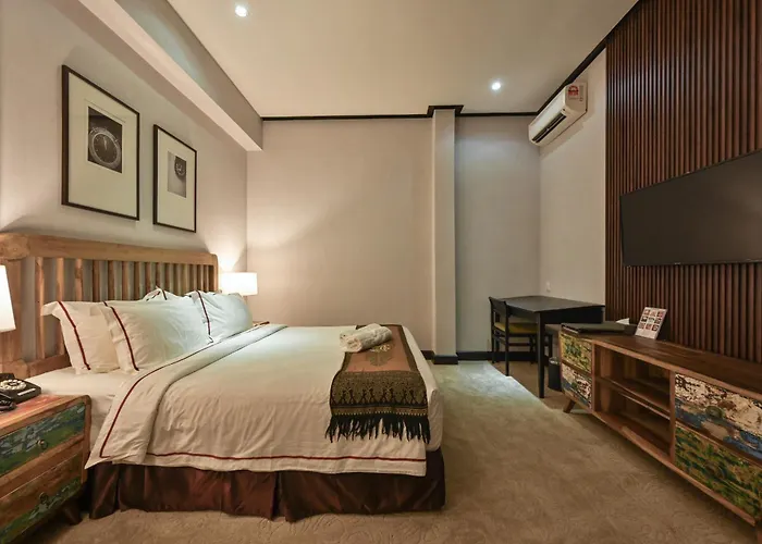 1825 Gallery Hotel