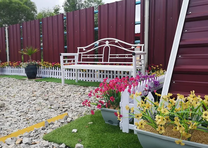 Red Triangle Cottage Roomstay Kerteh Paka