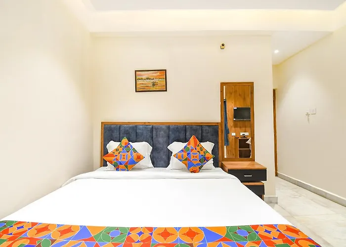 Fabhotel Prime The Golden Plaza - Nr Tarapith Temple