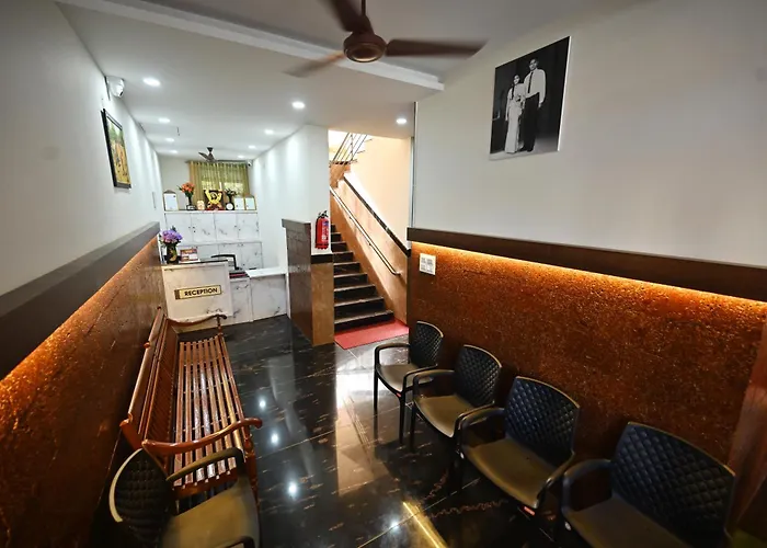 Hotel Rays Inn Boarding And Lodging