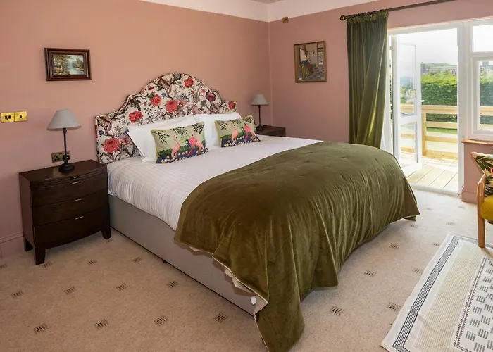 Eype'S Mouth Country Hotel