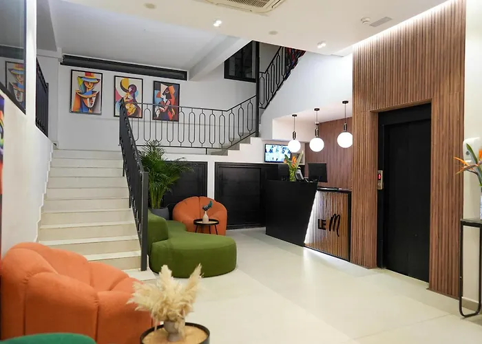 Le M Hotel