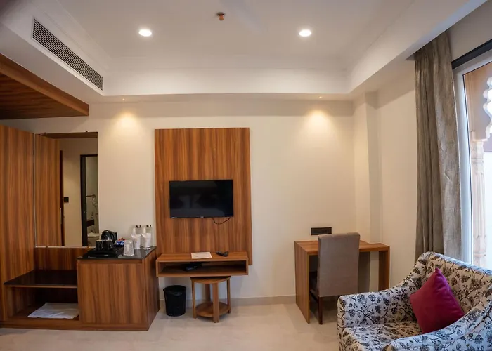 Raghunandan Palace - A Premier Boutique Stay, City Center & 500 Meters From City Railway Station