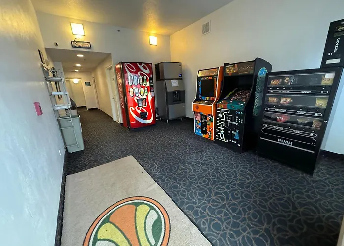 Emerald Shores Hotel - Daytona Beach