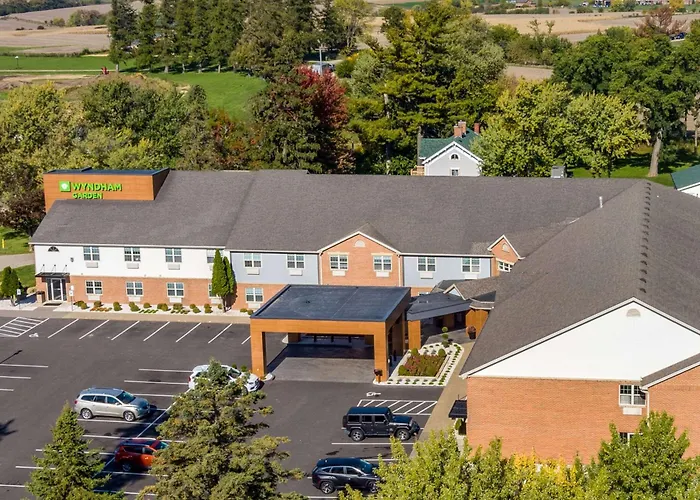 Wyndham Garden Galena Hotel & Day Spa