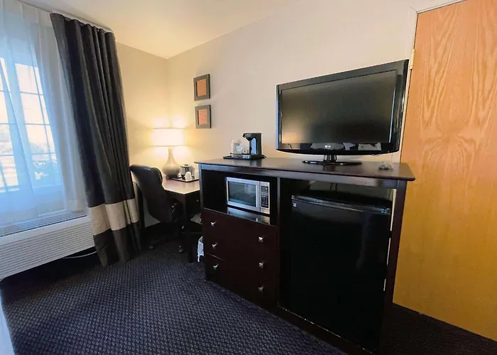 Country Inn & Suites By Radisson, Bend, Or
