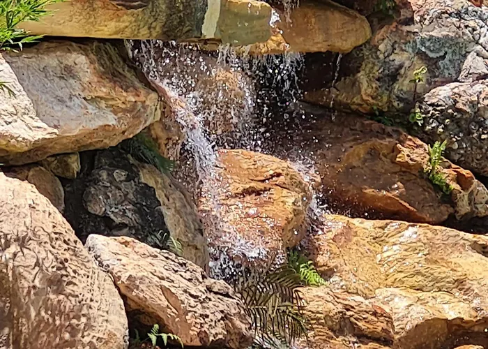 Chalé defronte Lagoa na Serra do Cipó próximo a Cachoeira Grande, Cachoeira do Pedrão e Cachoeira Véu da Noiva
