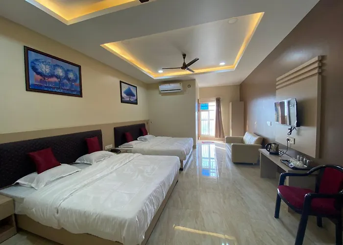 Grace Inn A Premium Guest House, Near Airport & Ion Digital