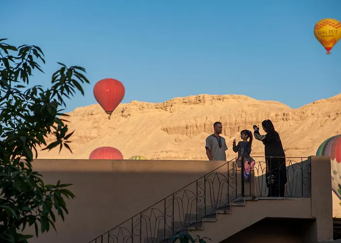 New Memnon Hotel