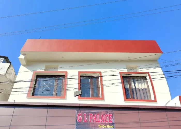 G L Palace