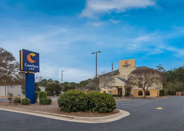 Raleigh Hotels near Fayetteville Regional Airport (FAY)