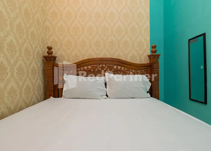 Hotel Wisata Ziarah Sunan Bonang Syariah Mitra Reddoorz