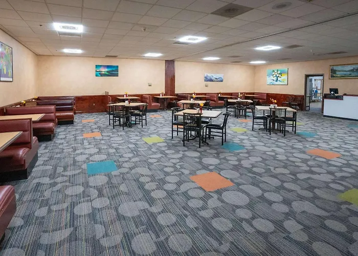 Clarion Hotel Detroit Metro Airport