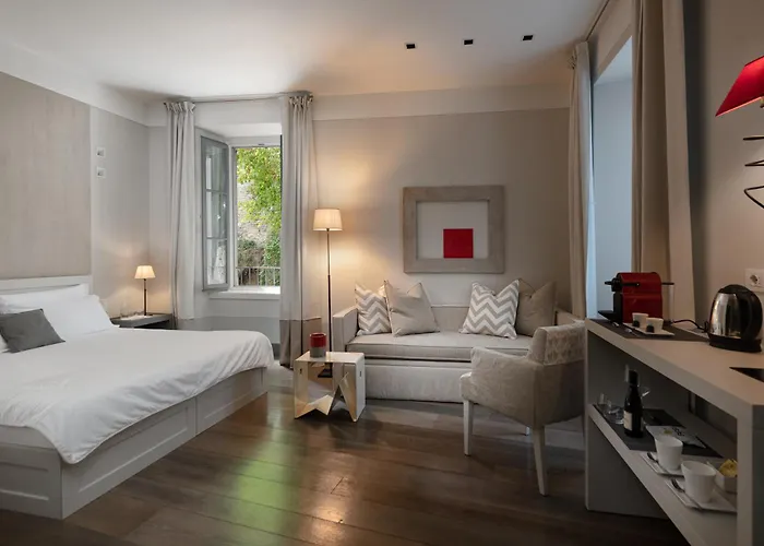 GombitHotel