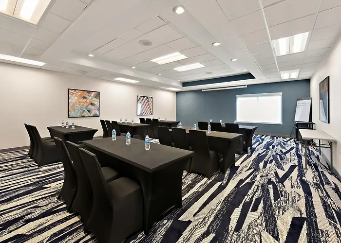 Comfort Suites Columbus East Broad