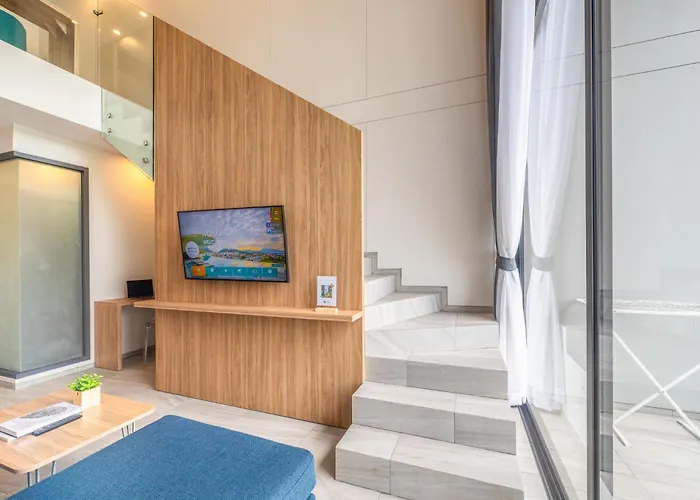 Homa Phuket Town