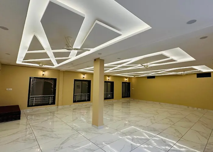 Hotel Ratnam Palace Maheshwar