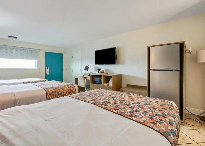 Beachside Resort Hotel