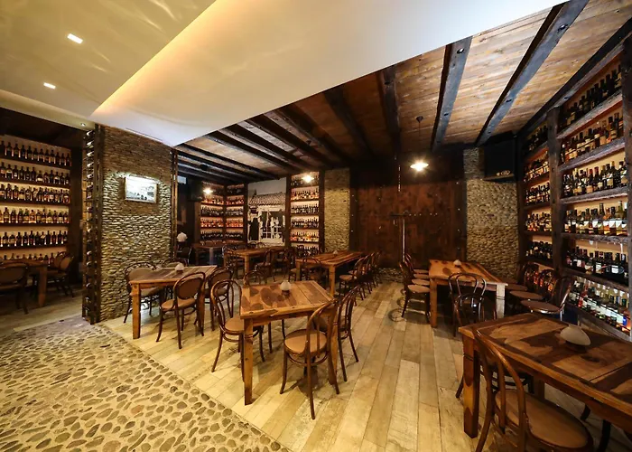 Hotel Carshia E Jupave