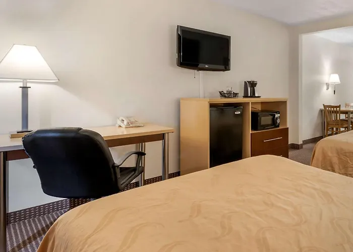 Quality Inn & Suites South-Obetz