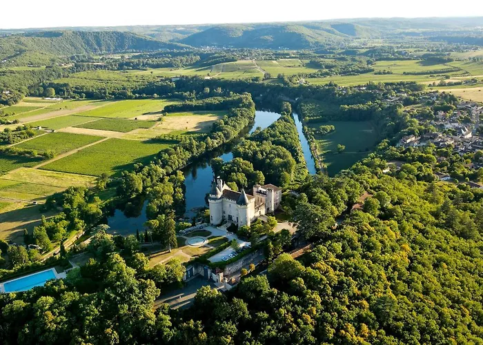 Chateau De Mercues