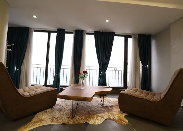 Hotel 1 Maji