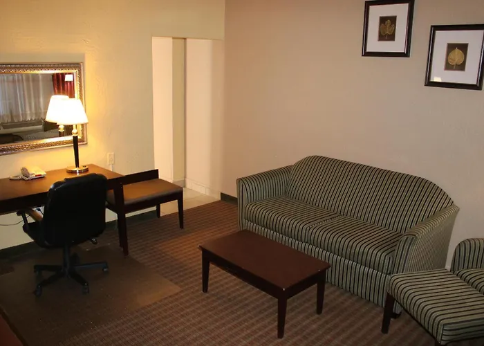 The Classic Desert Aire Hotel