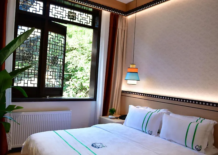 Xishu Garden Inn 熙蜀酒店