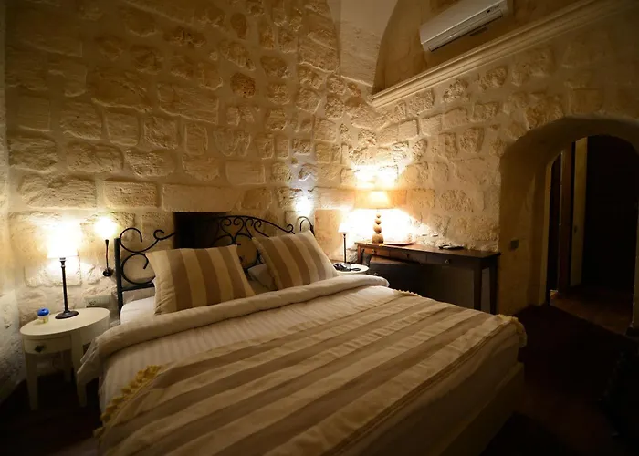 Shmayaa Hotel