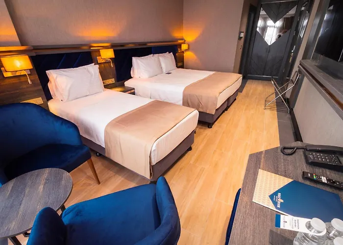 Westdoor Hotel