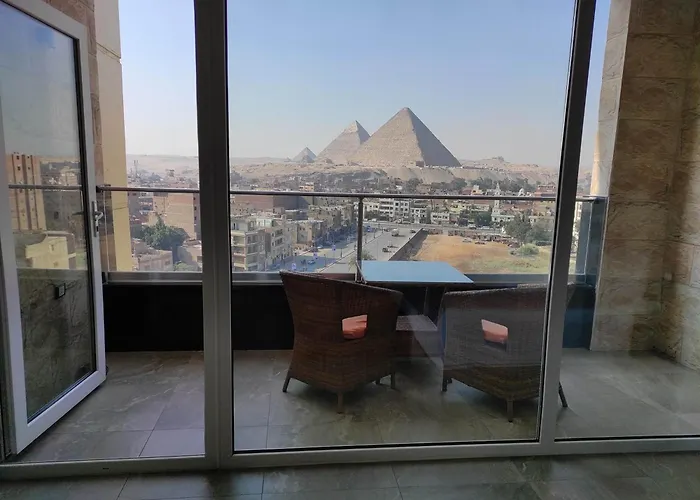Pyramids View Suite/Vista Piramidi