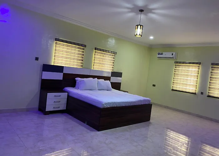 Mok Apartments & Suites
